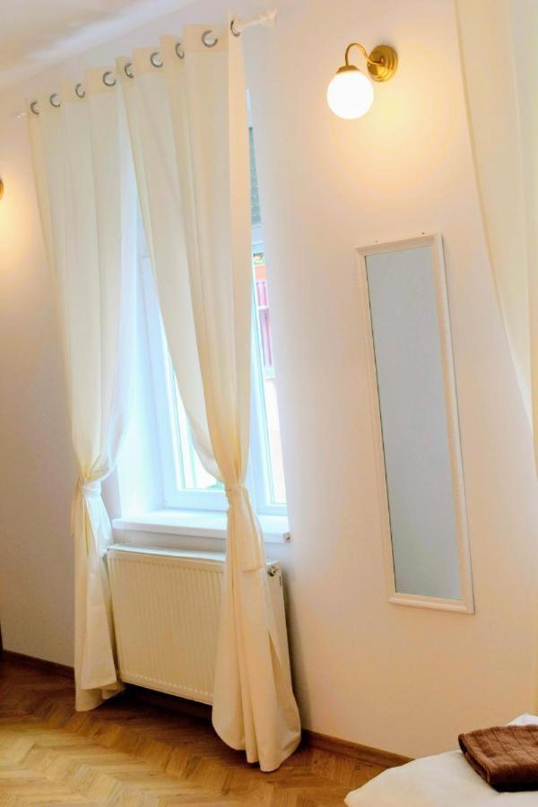 Twins Boutique Korsy Apartment Sibiu Exterior photo