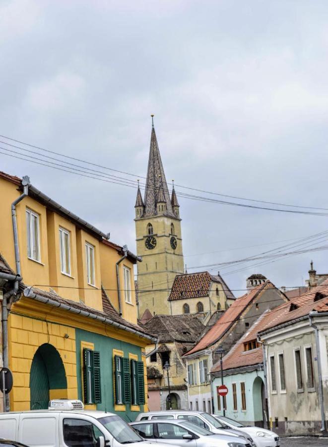 Twins Boutique Korsy Apartment Sibiu Exterior photo