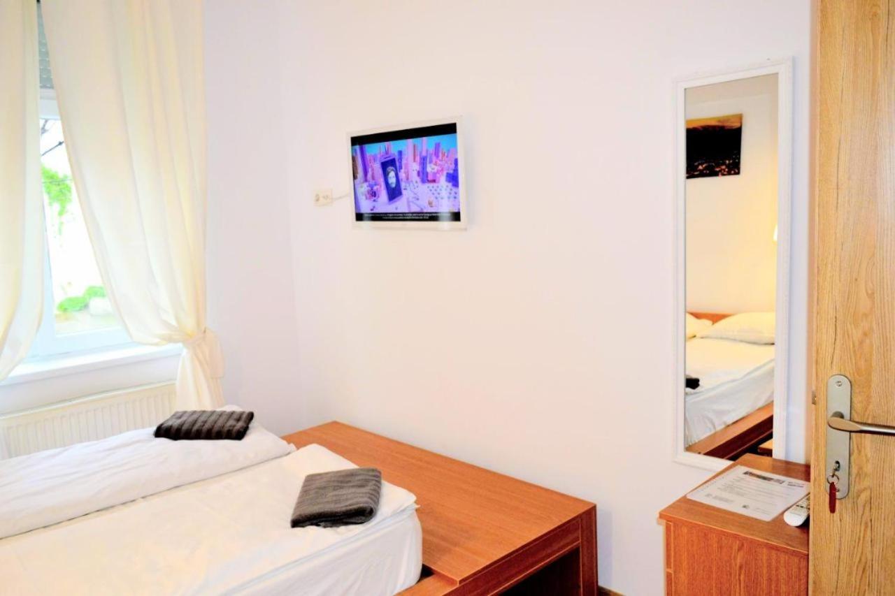 Twins Boutique Korsy Apartment Sibiu Exterior photo