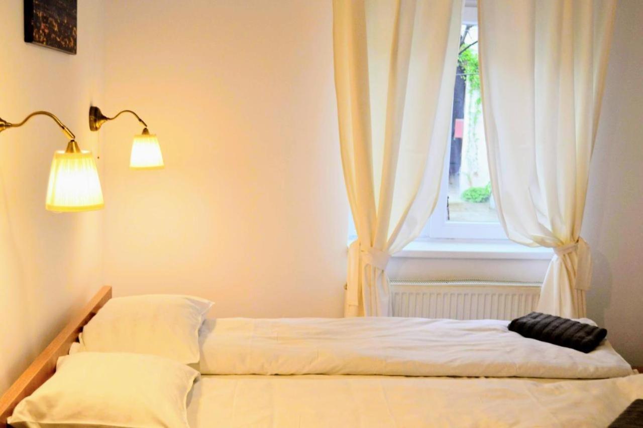 Twins Boutique Korsy Apartment Sibiu Exterior photo
